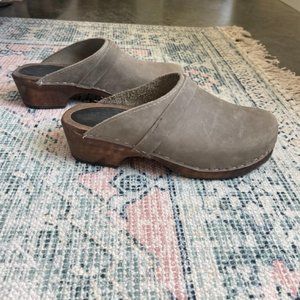 Lotta from Stockholm, Classic Taupe Oiled Nubuck Clogs, size 40